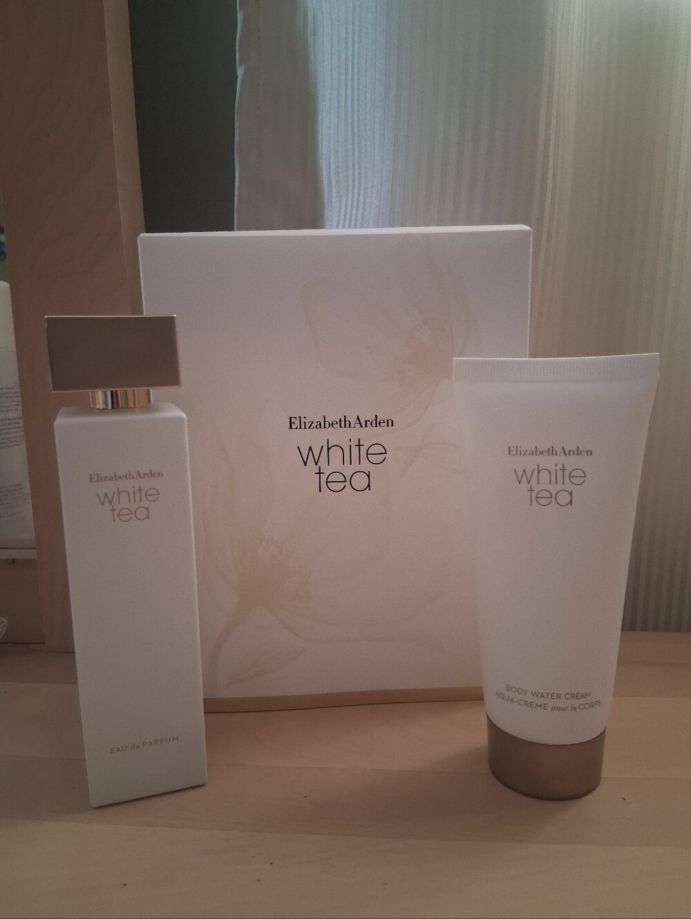 Elizabeth Arden White Tea Set